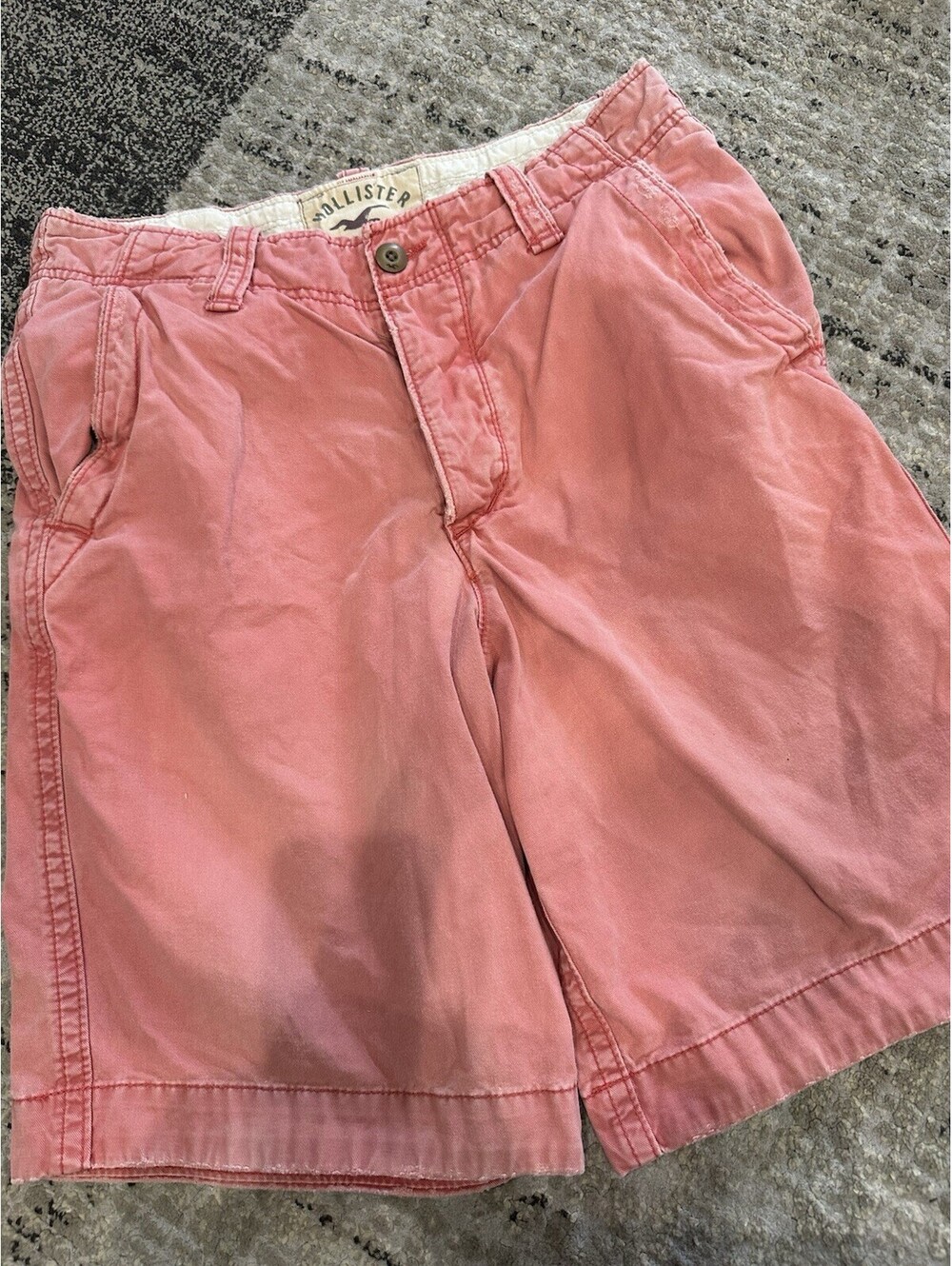 Hollister Men's Pink Cotton Chino Shorts Regular Fit Flat Front Button 10"